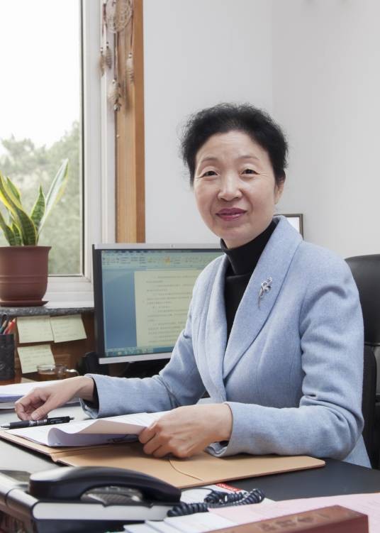 宋敏(中央民族大学原党委常委、副校长)