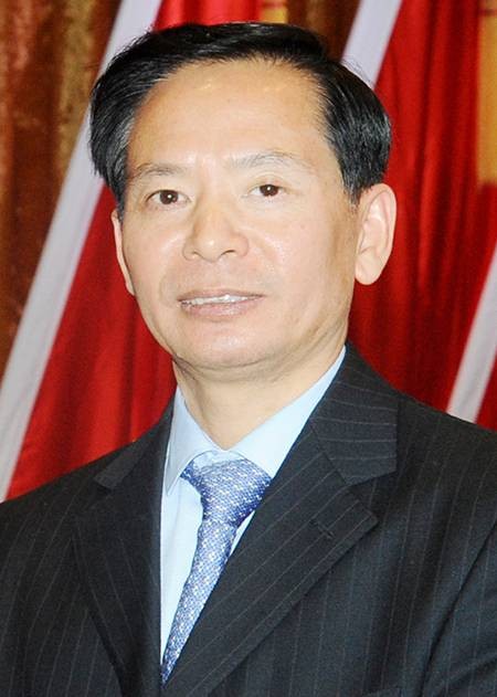 张少林（现任湖南省硬笔书法家协会党支部书记、副主席兼秘书长、长沙市天心区文联主席）