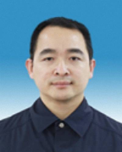 李朋(广西壮族自治区防城港市交通运输局党组成员、副局长)