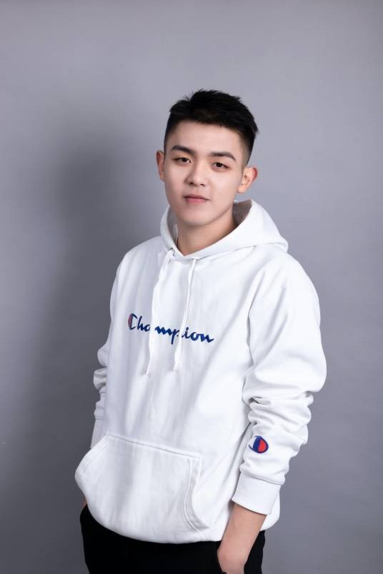 王茗(中国内地男歌手)