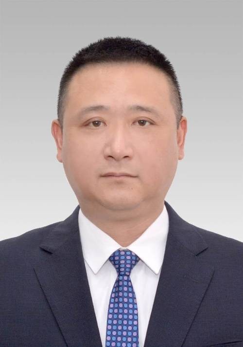 王舰(浙江省杭州市余杭区教育局党委委员、二级调研员)