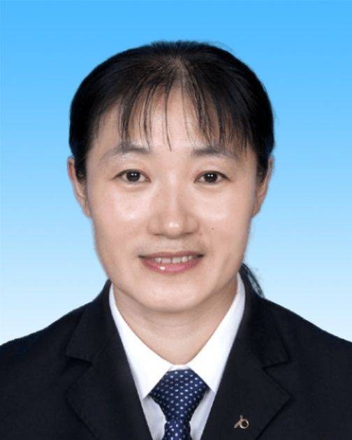 张文霞(北京市大兴区统计局党组成员、大兴区经济社会调查队三级调研员)