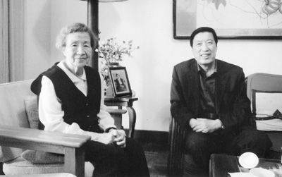 罗兰(中国台湾作家)