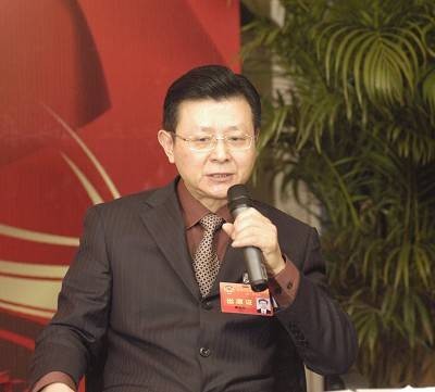 黄志伟（江苏银行董事长、行长）