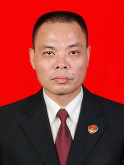 陈红卫（湖南省郴州市人民检察院原副检察长）