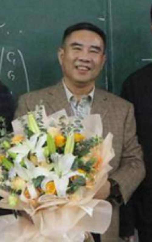刘忠（湘潭大学教授）
