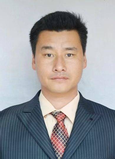 周宏伟（云南省江城县人民政府副县长）