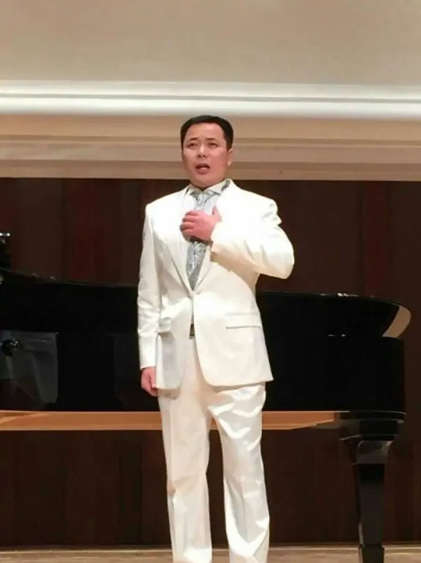 张克东（四川音乐学院教师）