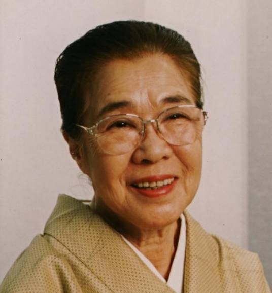 三崎千惠子