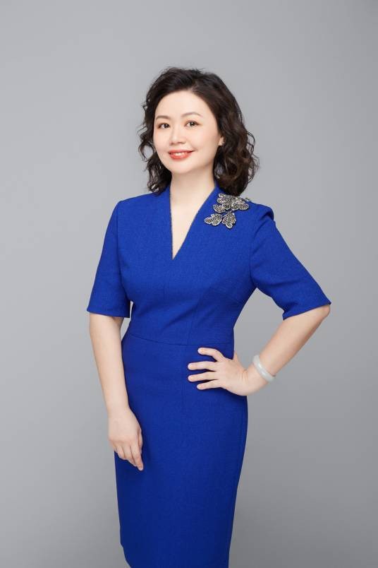 周怡(海南师范大学音乐学院副教授)