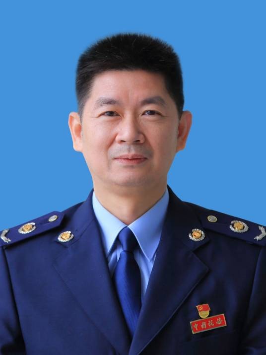 黄燎原（国家税务总局珠海市税务局党委委员、副局长、三级高级主办）