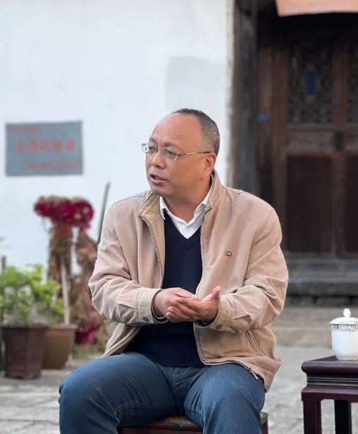 徐利民（时代楷模、浙江浦江县委宣传部原部长）