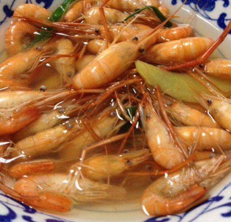 清水煮河虾