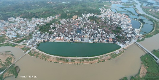 见龙村（广东揭阳市惠来县隆江镇下辖村）
