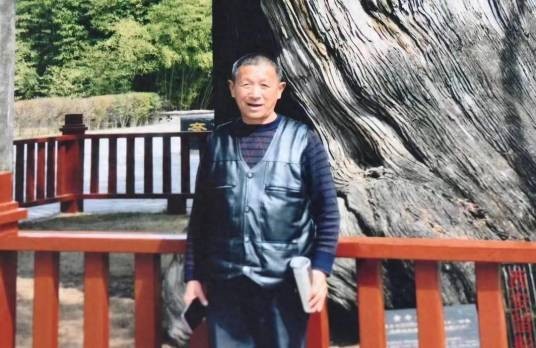 付灵芝（湖南岳阳退休教师）