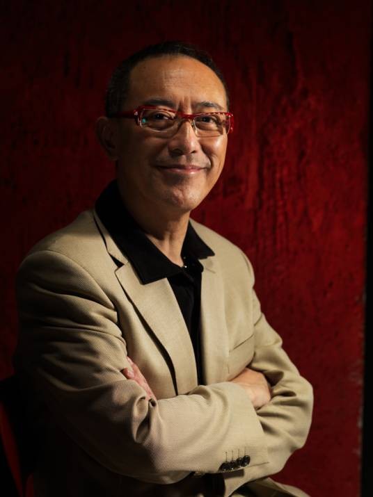 毛俊辉（中国香港话剧团艺术总监）