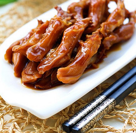 秘制卤鸭舌