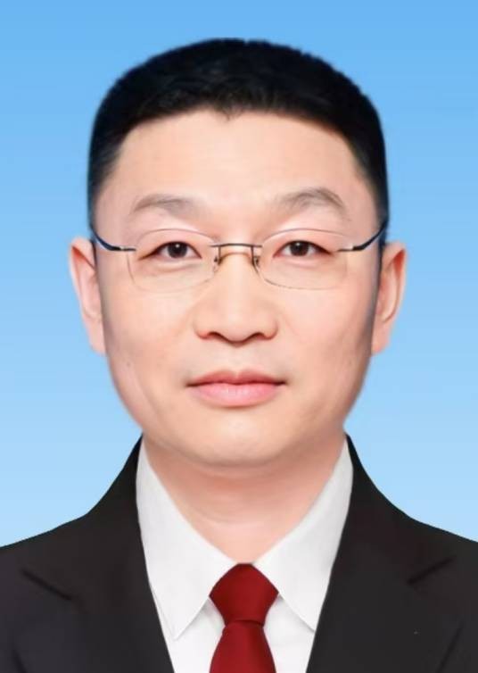 石晓峰（山东省临沂市罗庄区罗庄街道党工委书记、三级调研员）