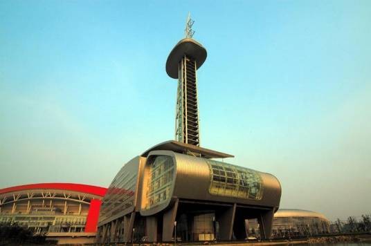 南京奥体中心体育场（南京奥体中心的主要体育场馆）