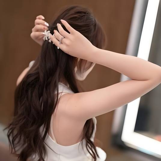 小裙丝情袜意