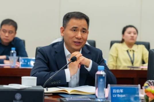 吕伯军
