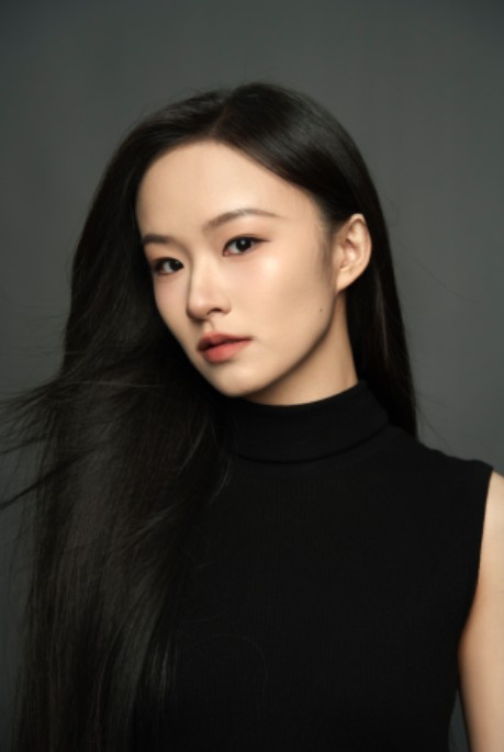 王丽雅（青年钢琴演奏家）