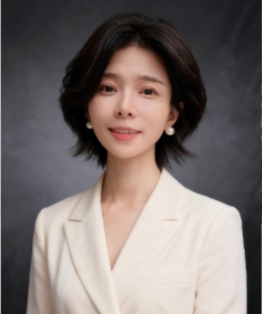 龙蕾（中南大学外国语学院日语系讲师）