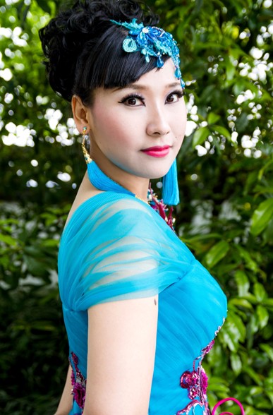 金灿（中国女高音歌唱家）