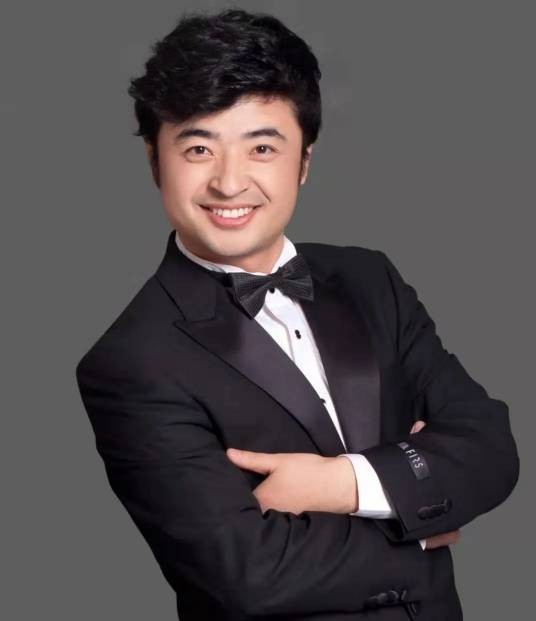 孙立东（中央歌剧院男低音歌唱家，二级演员）