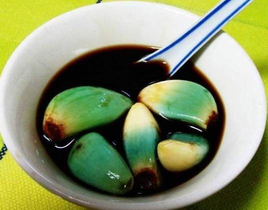 陈醋腊八蒜