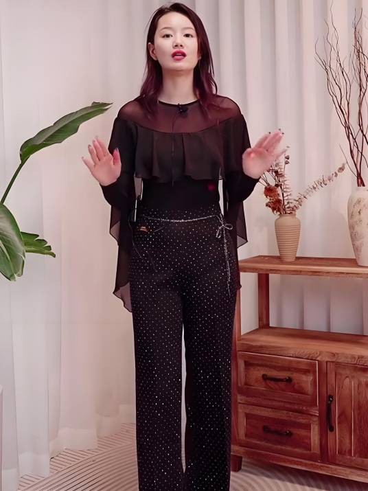 杰富成人拉丁舞