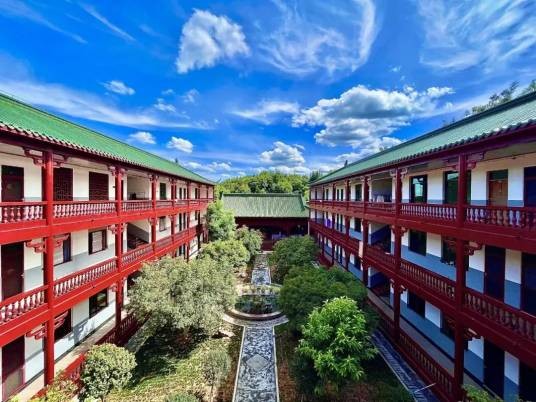 金山寺尼众佛学院