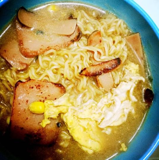 泡面宵夜