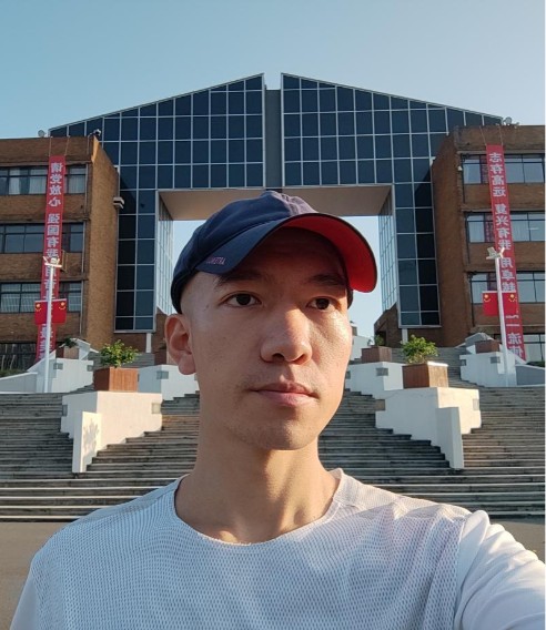 徐晓宇（江苏大学文学院教师）