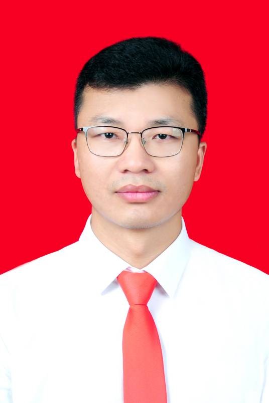 李文伟（江西省赣州市章贡区沙石镇党委副书记、镇长）