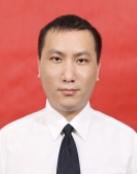 叶瑶（浙江省温州市龙湾区统计局党组成员、总统计师）