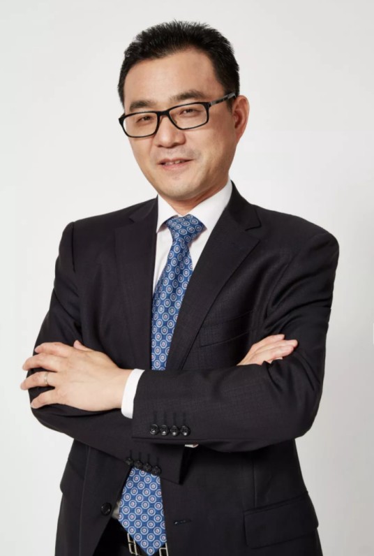 严明（现康品汇董事长，原相宜本草总裁）