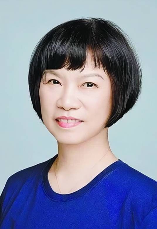 蔡慧（厦门广播电视集团闽南话首席播音员）