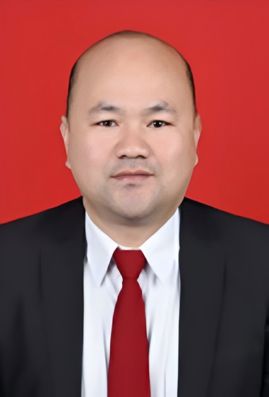 陈仁丰（江西省赣州市寻乌县城市管理局党组成员、副局长）
