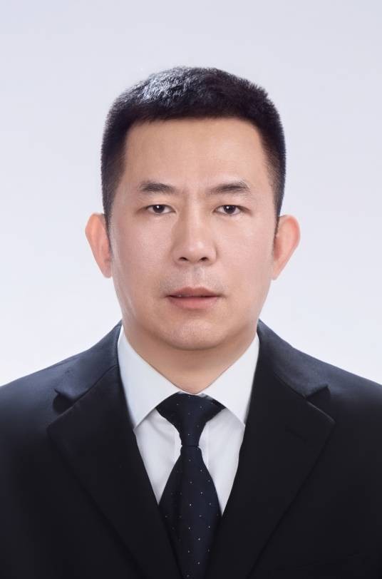 赵正军（重庆市巴南区委教育工委委员、区教委副主任）