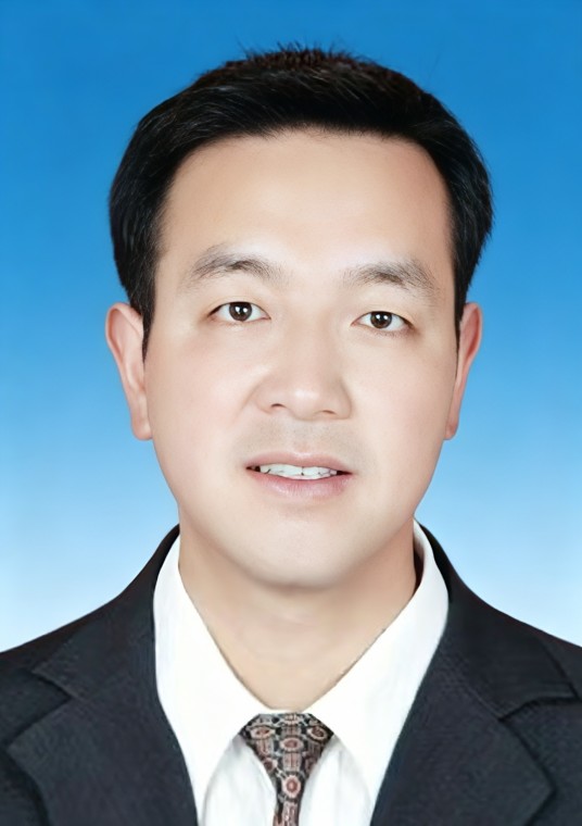 刘志祥（三江源国家公园管理局党委委员、副局长）