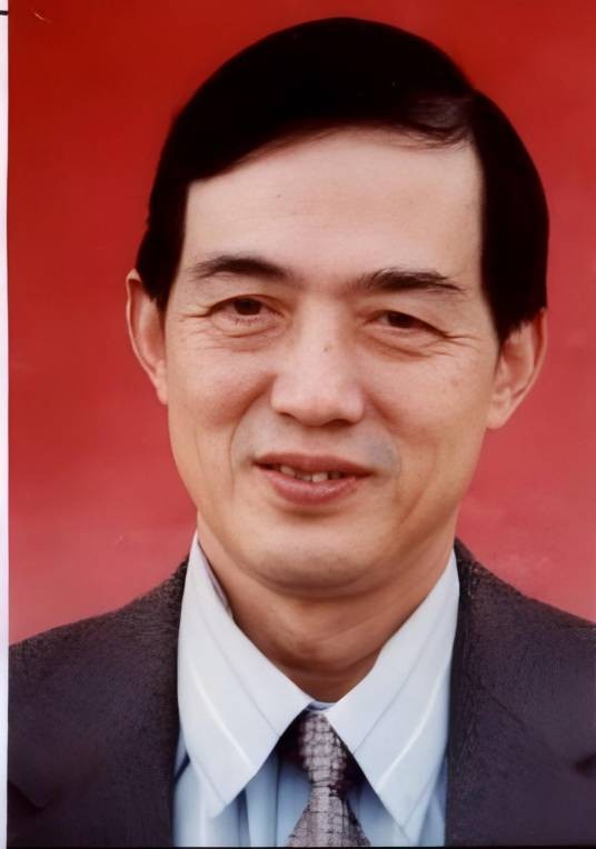 郑小明（浙江大学化学系教授）