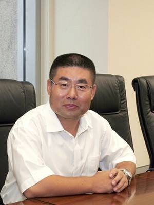 王文学（华夏幸福基业控股股份公司董事长兼总经理、华夏幸福基业股份有限公司董事长、鼎基资本管理有限公司执行董事）