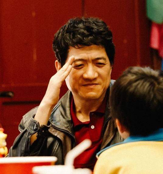 崔伟（电视剧《棋士》中的刑警队长角色）