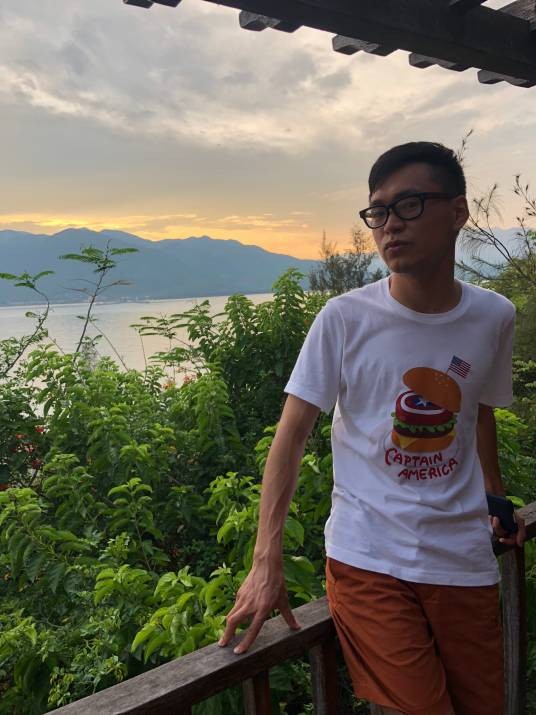 飞天鱼（中国内地网络文学作家，代表作《万古神帝》）