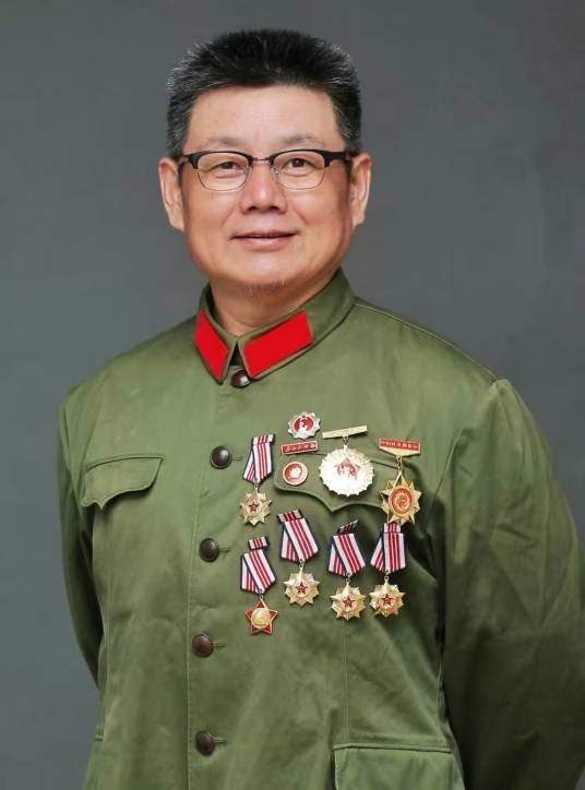 孙利（军旅书法家）