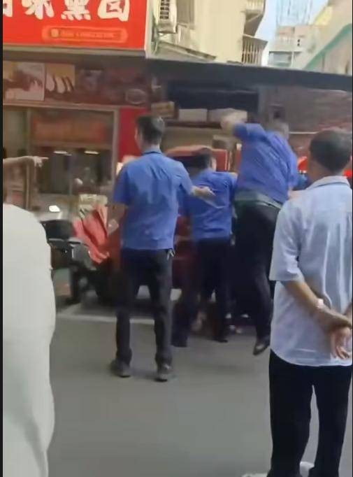 9·12三明城管拳打老人事件