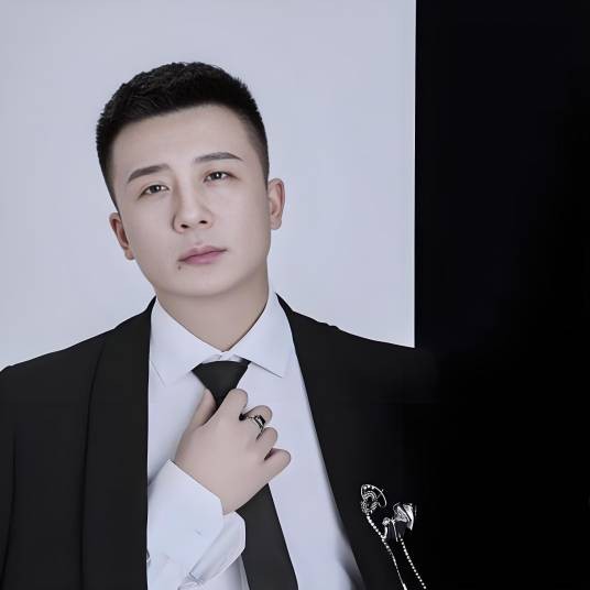 四平青年李超龙