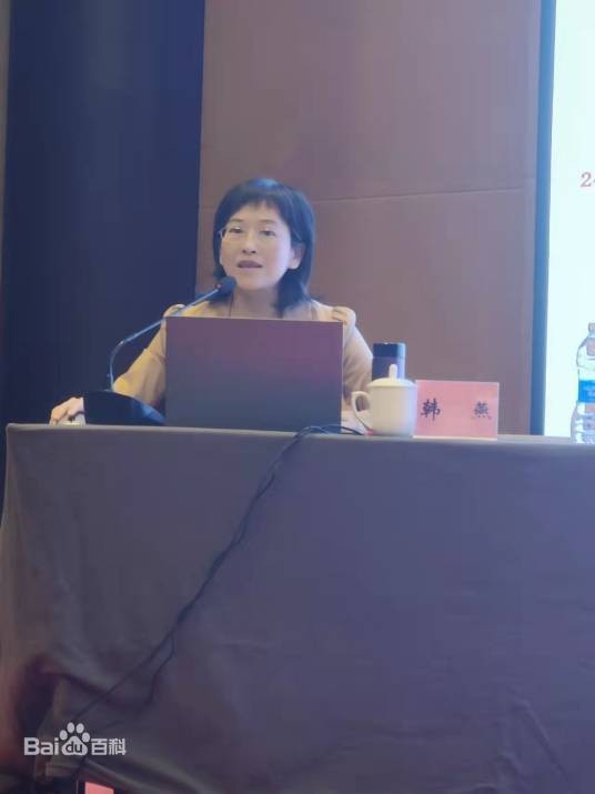 韩燕（海南省人大常委会财政经济工作委员会（预算工作委员会）副主任）