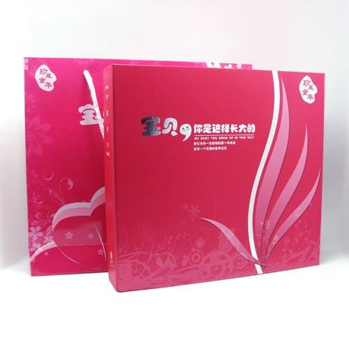 宝宝成长纪念册(宝宝从出生起成长过程的册子)
